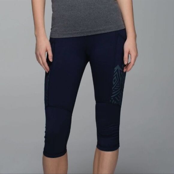 Lululemon Inkwell Reflective Stash It Crop Leggings 4 - Picture 3 of 7